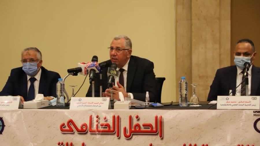 وزير الزراعة يعلن قرب افتتاح سوق أكبر دولتين امام الموالح ال