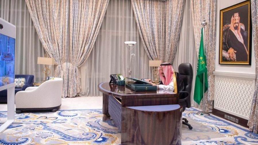 السعودية تعوض أسر المتوفين بفيروس كورونا من العاملين بالقطاع