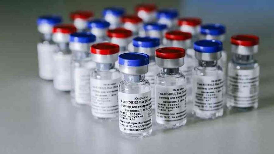 بيونتيك وفايزر تبرمان اتفاقيات لتوريد 750 مليون جرعة من لقاح