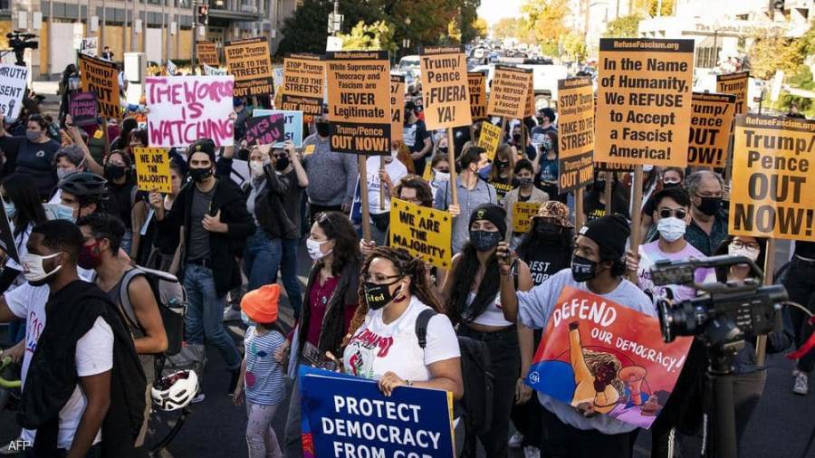 ارتفاع طلبات إعانة البطالة الأمريكية إلى 742 ألف مع تزايد مخ