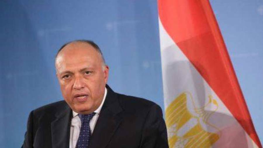 وزير الخارجية يبحث هاتفيا مع نظيره البريطاني العلاقات الثنائ