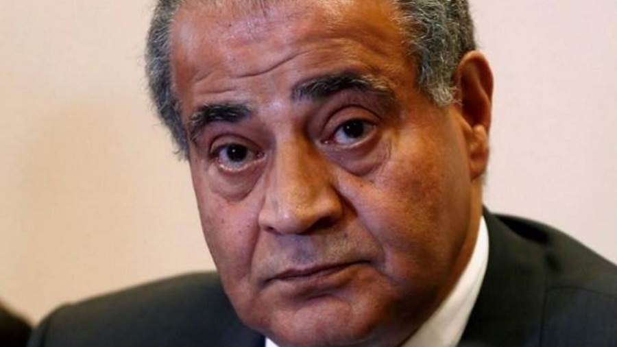 وزير التموين يوجه بزيادة الكمامات المتعاقد عليها إلى مليون إ وزير التموين يوجه بزيادة الكمامات المتعاقد عليها إلى مليون إ
