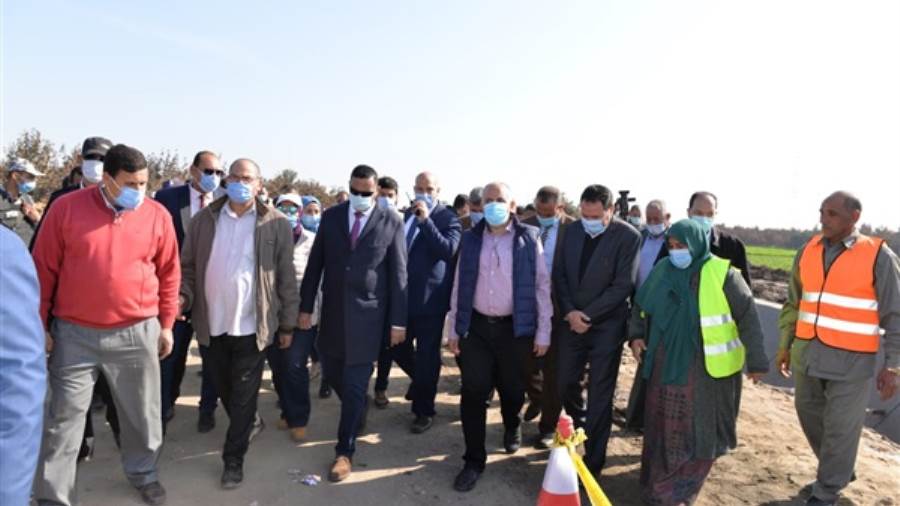 وزير الري: الفلاح سيروي أرضه برسالة موبايل خلال الـ 6 أشهر ا