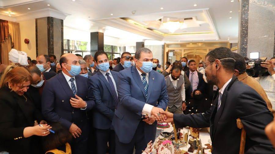 وزير القوى العاملة يفتتح معرض منتجات ذوي القدرات الخاصة ويسل