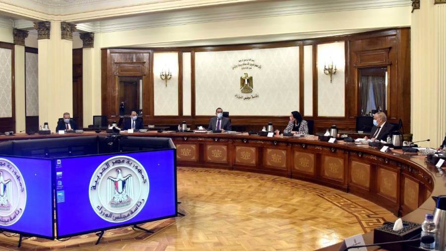 رئيس الوزراء يتابع الموقف التنفيذي لمنظومة المخلفات الصلبة و