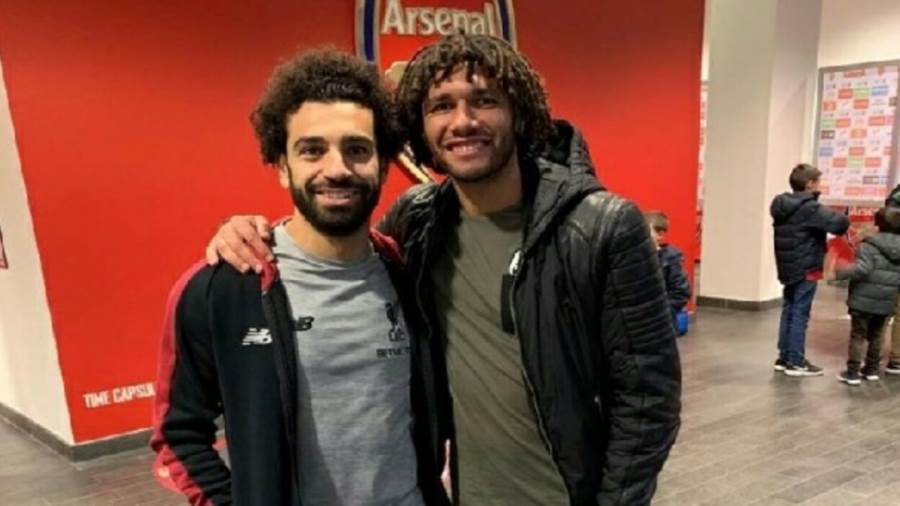 طبيب المنتخب المصري السابق: إصابة صلاح والننيبكورونا دليل فش