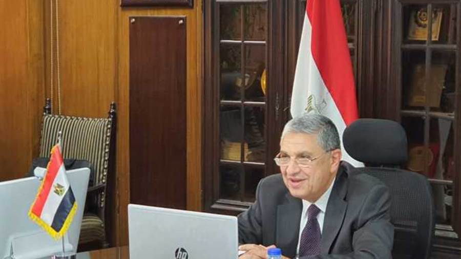 الكهرباء تطور شبكات التوزيع بأسوان بمبلغ 1,3 مليار جنيه خلال