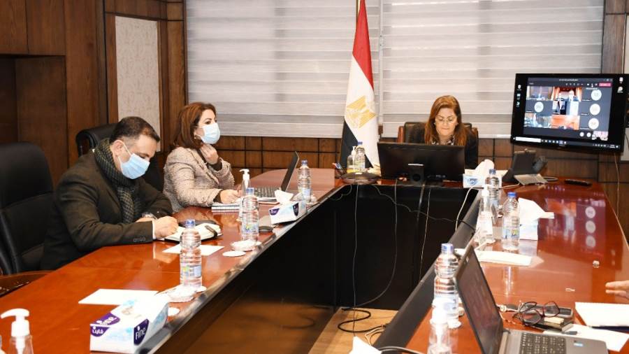 لجنة تسيير برنامج التنمية المحلية بصعيد مصر تستعرض آخر مستجد