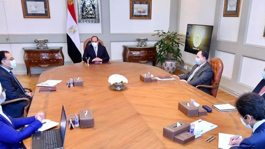السيسي يوجه بقيام صندوق تحيا مصر بدعم توفير لقاح كورونا للفئ السيسي يوجه بقيام صندوق تحيا مصر بدعم توفير لقاح كورونا للفئ