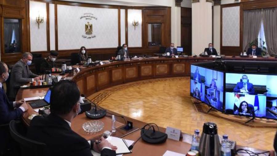 رئيس الوزراء يتابع موقف مشروع تطوير عواصم المحافظات والمدن ا