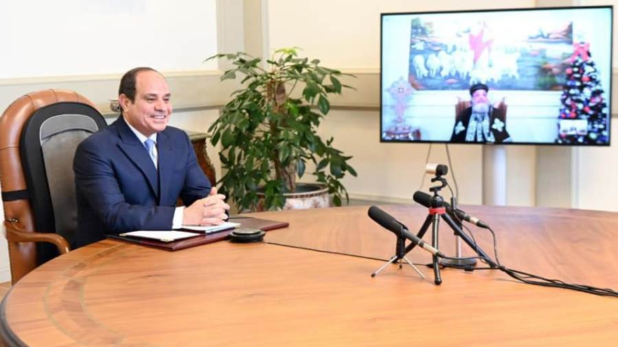 السيسي يهنئ البابا تواضروس الثاني والشعب المصري بأكمله بمناس