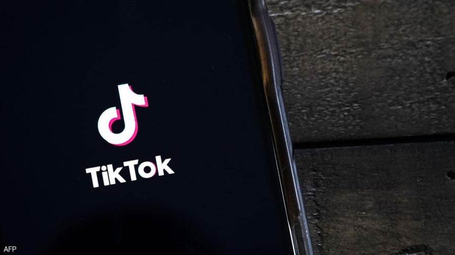 تيك توك يثير عاصفة من الانتقادات في إيطاليا بعد وفاة فتاة بط