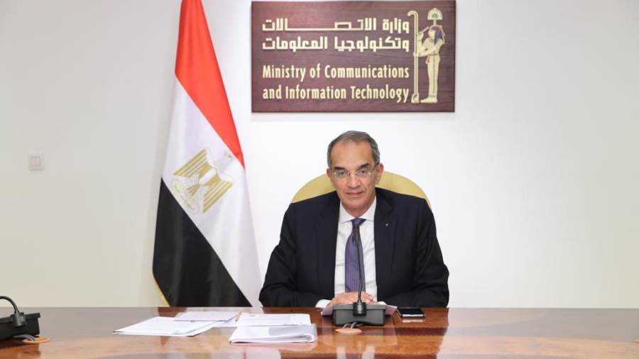 وزير الاتصالات يؤكد على أهمية التعاون القارى لتحقيق التحول ا