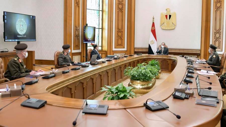 السيسي يوجه بتوفير أحدث المعدات والآلات لمشروع تطوير الريف ا