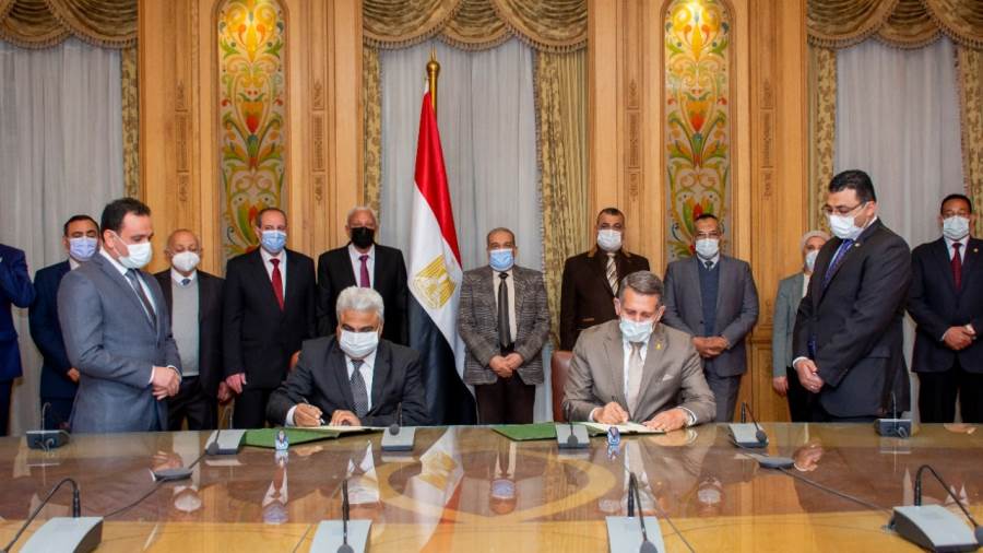 توقيع بروتوكول تعاون بين الإنتاج الحربي ونادي الزمالك توقيع بروتوكول تعاون بين الإنتاج الحربي ونادي الزمالك