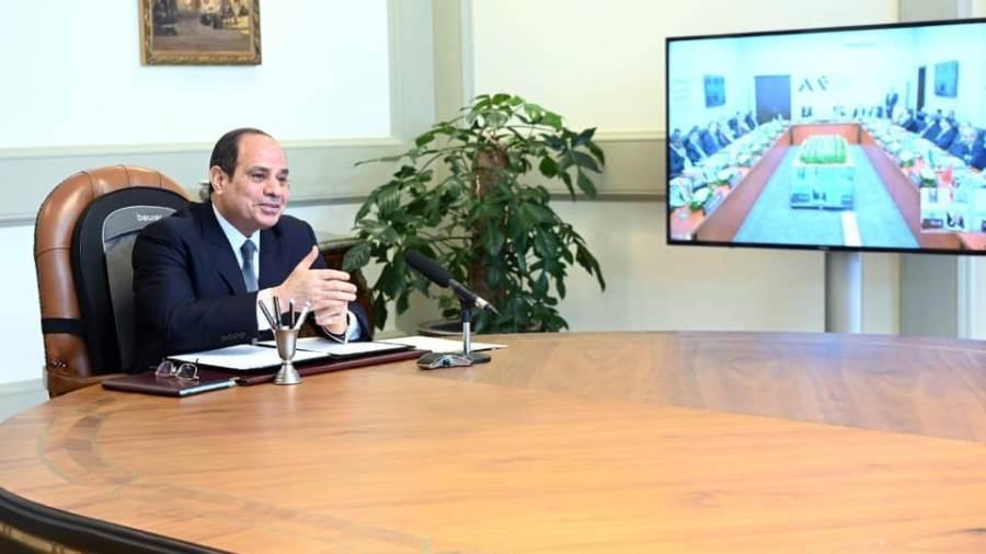 السيسي يشدد على أهمية العمل العربي الجماعي لاستعادة الاستقرا