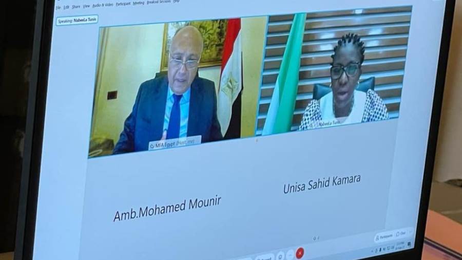 وزير الخارجية يبحث تعزيز التعاون الثنائي مع وزيرة التعاون ال