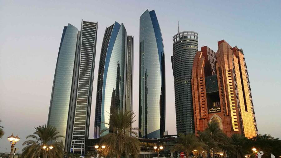 أبوظبي تسمح للفنادق بإشغال الغرف 100% أبوظبي تسمح للفنادق بإشغال الغرف 100%