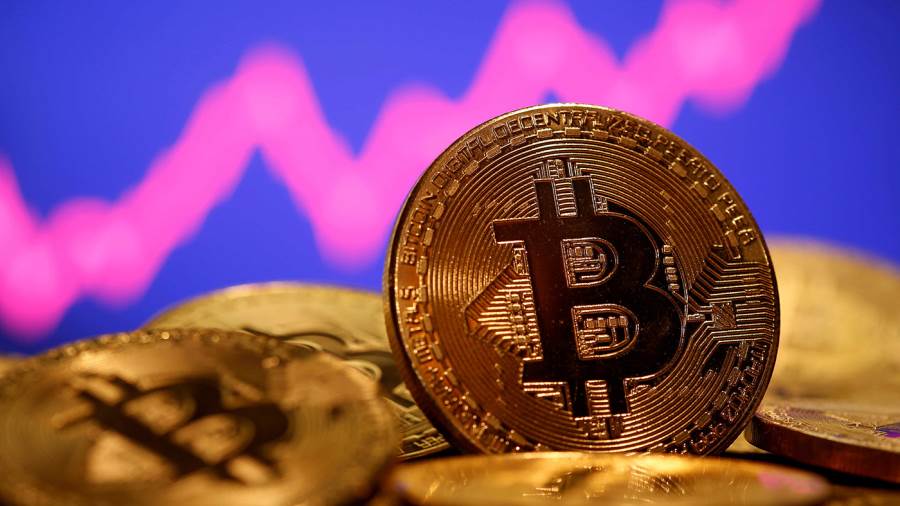 بتكوين تواصل الهبوط من ذروتها القياسية مسجلة أدنى مستوى في 2