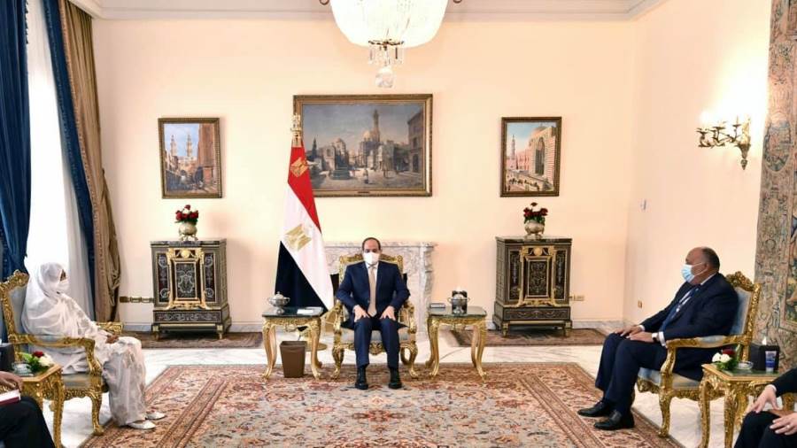 الرئيس عبد الفتاح السيسي و الدكتورة مريم الصادق المهدي