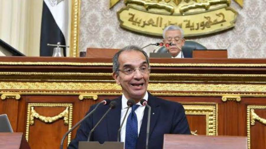 وزير الاتصالات