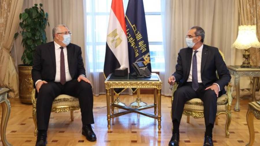 وزيرا الاتصالات والزراعة