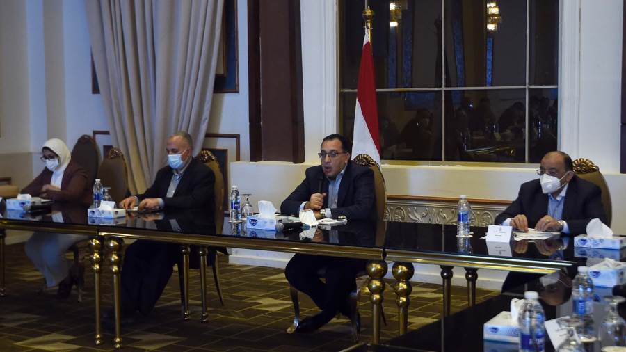 رئيس الوزراء يلتقي أعضاء مجلسي النواب والشيوخ بمحافظة المنوف