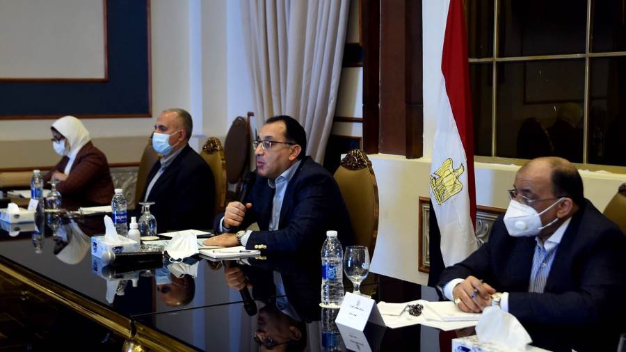 مدبولي والوزراء المعنيون يعقبون على مداخلات أعضاء مجلسي النو