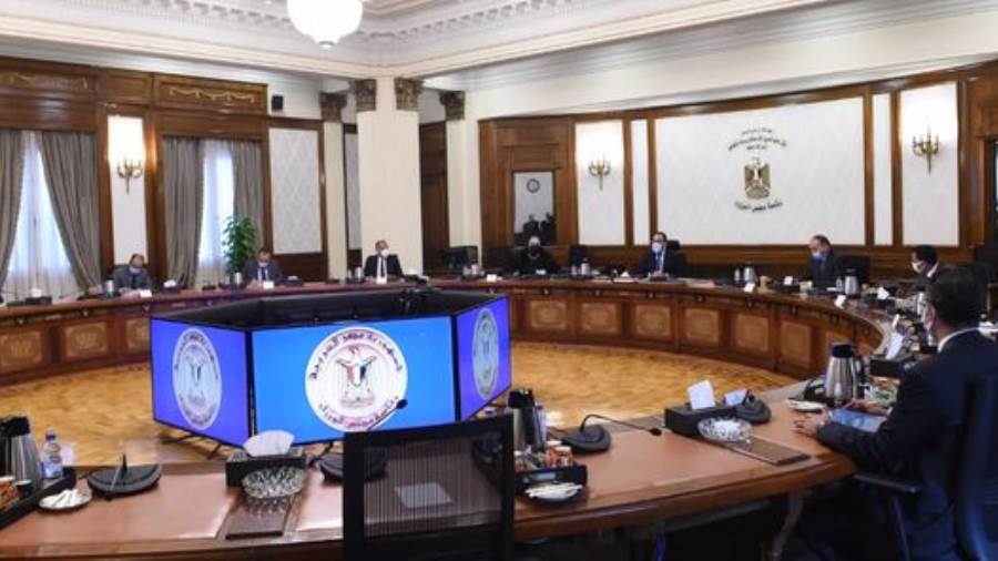 رئيس الوزراء يلتقي رئيس لجنة الصناعة بالنواب بحضور زعيم الأغ رئيس الوزراء يلتقي رئيس لجنة الصناعة بالنواب بحضور زعيم الأغ