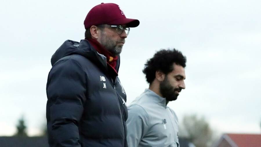 محمد صلاح.. كلوب يهدد بمنع لاعبي ليفربول من المشاركات الدولي