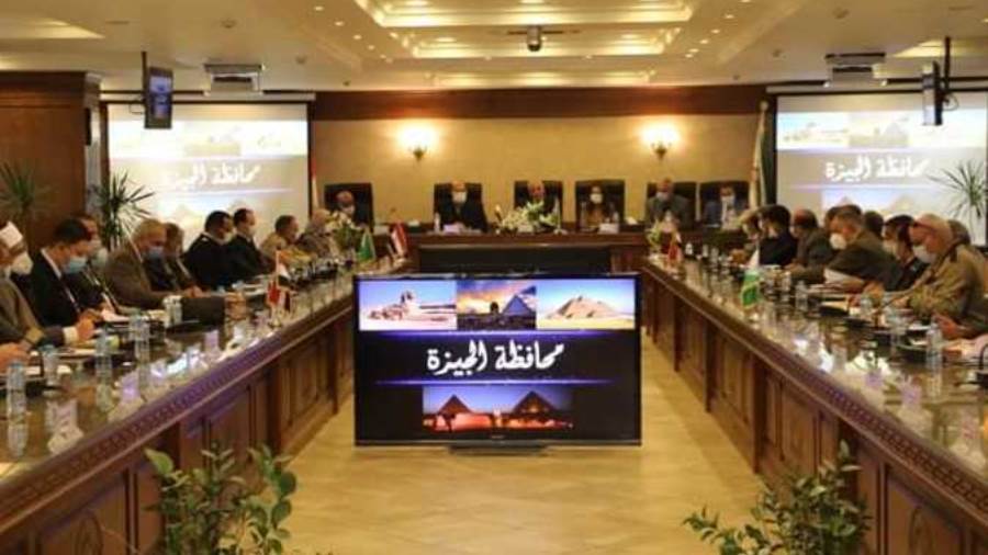 محافظ الجيزة يشيد بمبادرة الرئيس حياة كريمة لتنمية وتطوير ال