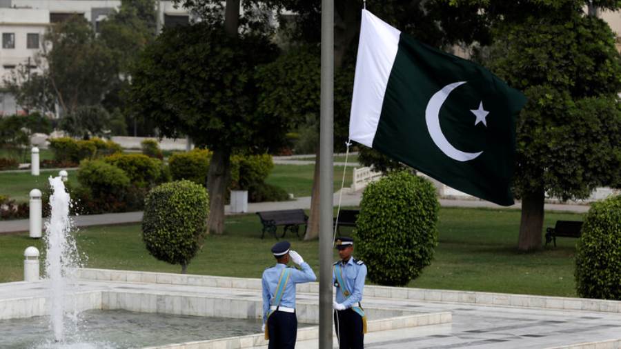 باكستان ترسل مساعدات طبية إلى العراق لمواجهة كورونا