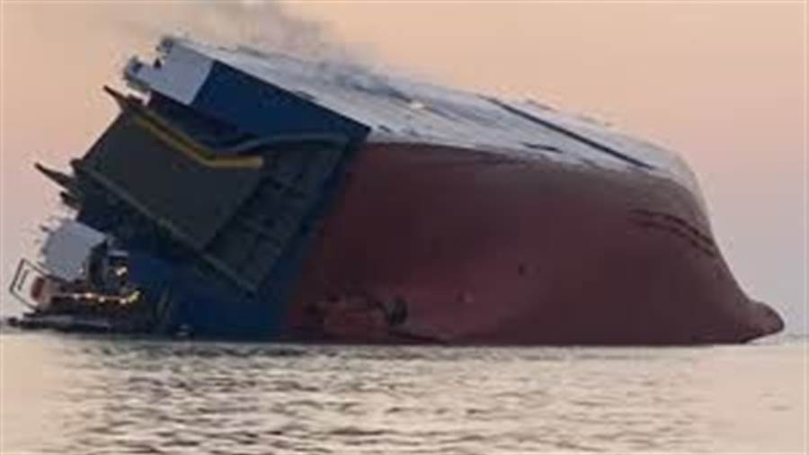 موسكو: ناقلة البضائع الغارقة قبالة سواحل رومانيا ليست روسية