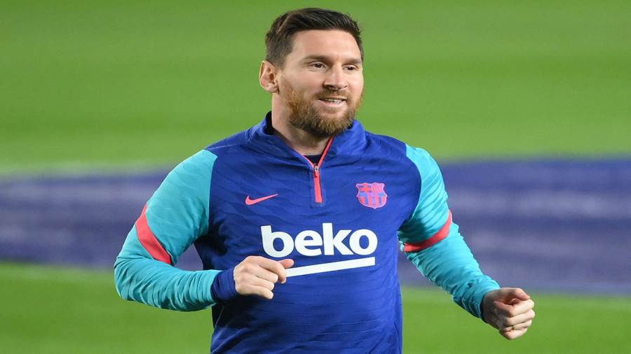 ميسي يعادل رقم تشابي القياسي في عدد المباريات مع برشلونة ميسي يعادل رقم تشابي القياسي في عدد المباريات مع برشلونة