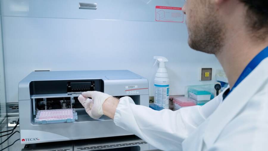 اكتشاف سلالة جديد لـكوفيد-19 في بلجيكا