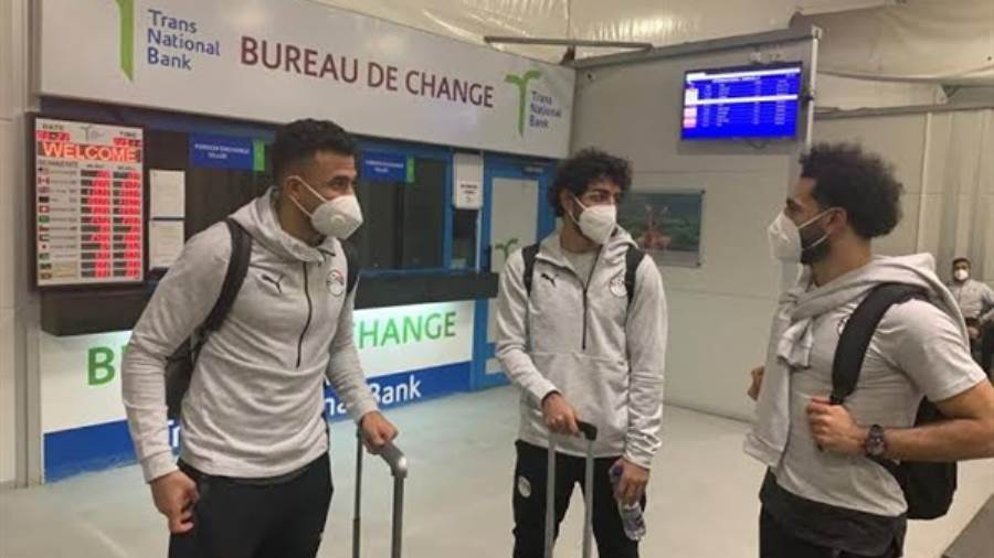 وصول بعثة المنتخب الوطني للقاهرة