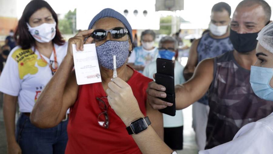 البرازيل تسجل رقما قياسيا جديدا بوفيات كورونا اليومية