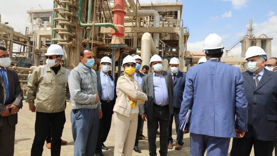 ضمن جولتها التفقدية لشركات السويس: