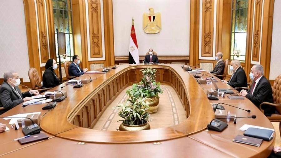 السيسي يطلع على المشروع القومي لتصنيع ماكينات الإنتاج الصناع