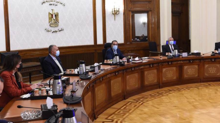 رئيس الوزراء يتابع الموقف التنفيذي لتطبيق منظومة الري الحديث