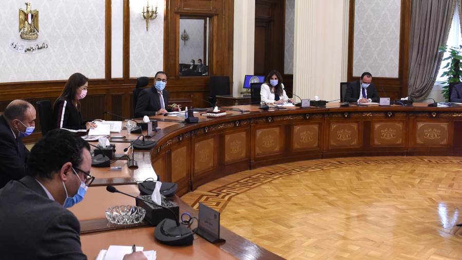 رئيس الوزراء يتابع موقف مرحلتي المبادرة الرئاسية حياة كريمة 