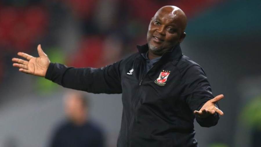 تلقي بيتسو موسيماني المدير الفني للفريق الأول لكرة القدم بال