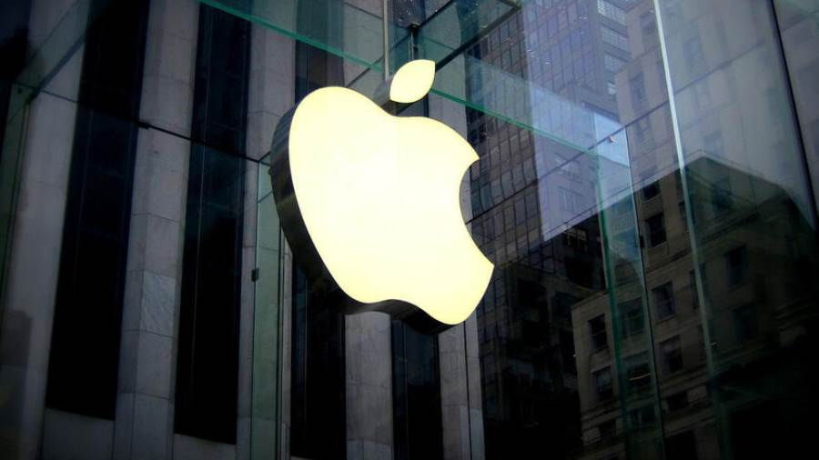 مبيعات Apple تقفز بنحو 54% فى الربع الأول من 2021