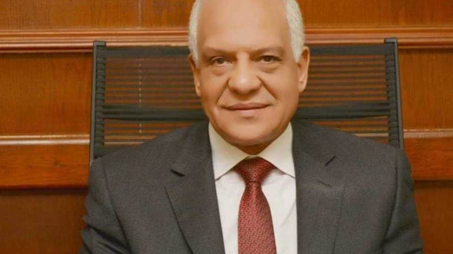 حتى الساعات الأولى قبل عيد الفطر .. الجيزة تواصل جهود رصد ال حتى الساعات الأولى قبل عيد الفطر .. الجيزة تواصل جهود رصد ال