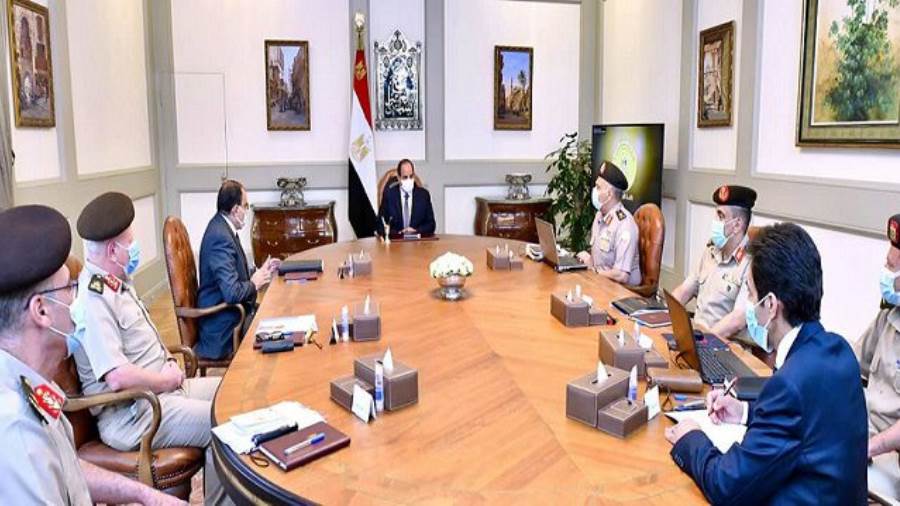 السيسي يوجه بالتوسع التدريجي في إنشاء وتطوير الطرق والمحاور 