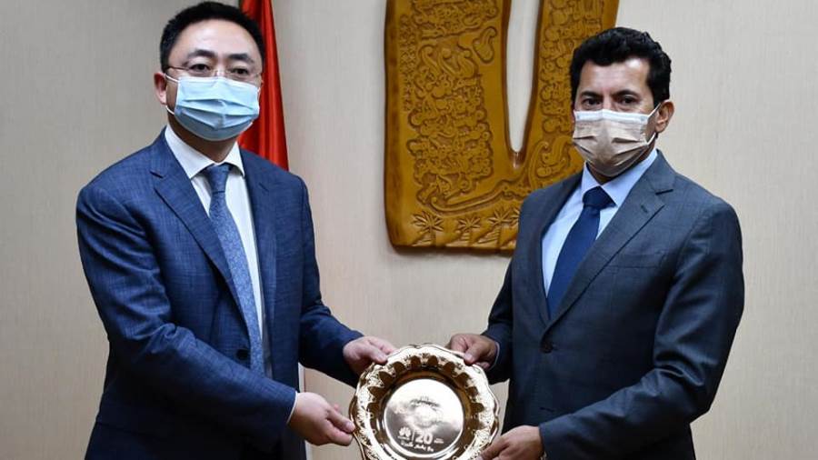 وزير الشباب والرياضة يلتقي الرئيس الإقليمي لشركة هواوي بشمال وزير الشباب والرياضة يلتقي الرئيس الإقليمي لشركة هواوي بشمال