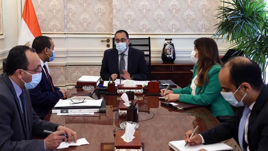 رئيس الوزراء يتابع موقف البرامج التدريبية للموظفين المرشحين 