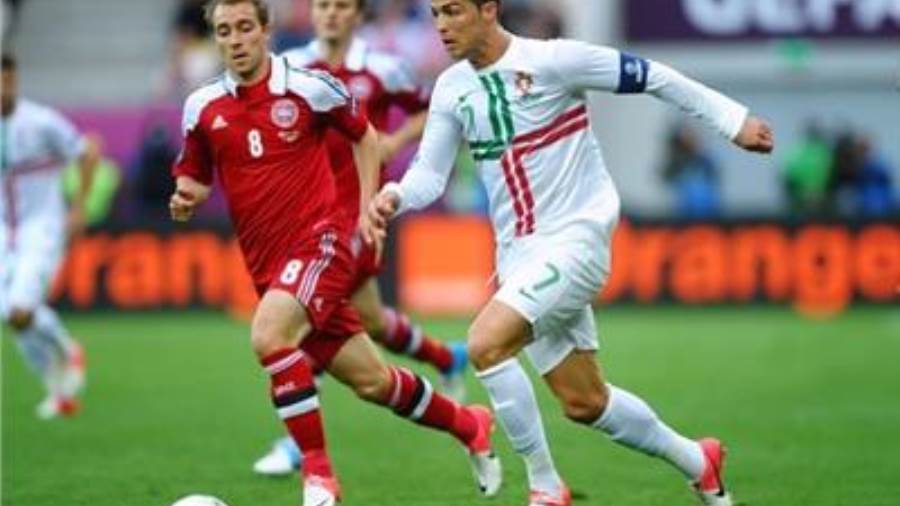 عقب إصابته الخطيرة.. رونالدو يدعم إريكسين برسالة قوية