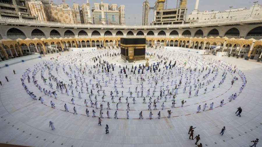 قصر الحج على المواطنين والمقيمين في المملكة قصر الحج على المواطنين والمقيمين في المملكة
