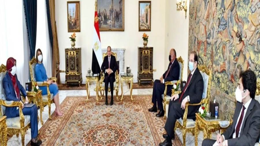 السيسي يشدد على دعم مصر للمجلس الرئاسي والحكومة الليبية